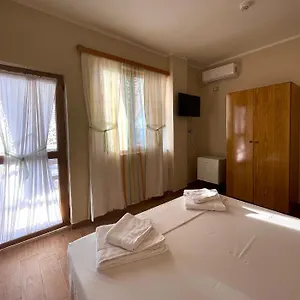 Tékada Hotel&restaurant Hotel